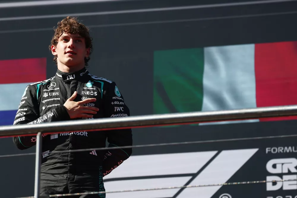 andrea-kimi-antonelli-mercedes-2